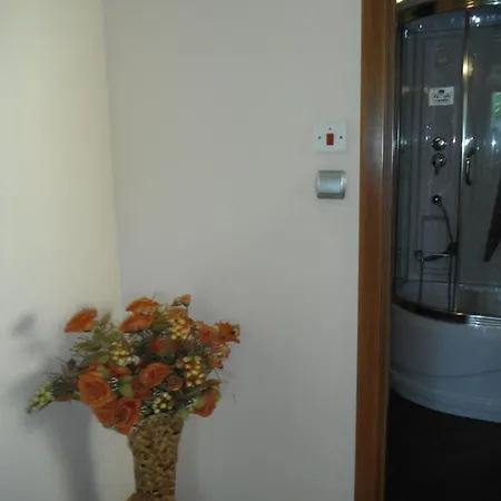 Casa de hóspedes Shans 3 Guest 2*